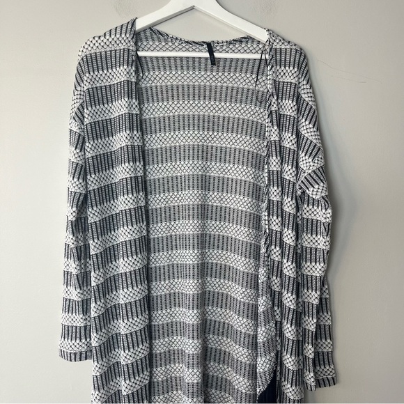 Yoyo 5 Open Knit Black and White Duster Fringe Cardigan Small - Picture 9 of 9